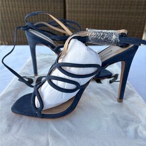 Schutz Nivia Navy Heels, Size 8